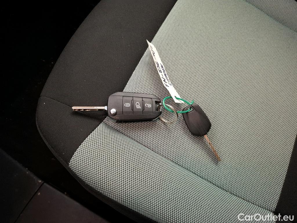 Citroen  Berlingo  Shine M 1.2 PureTech 130CV BVA8 E6d #12