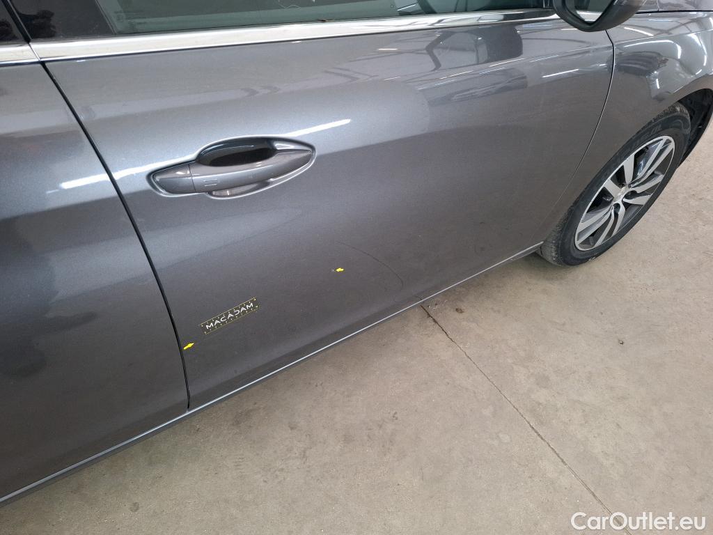 Peugeot  308  Allure Business 1.2 PureTech 130CV BVA8 E6d #35