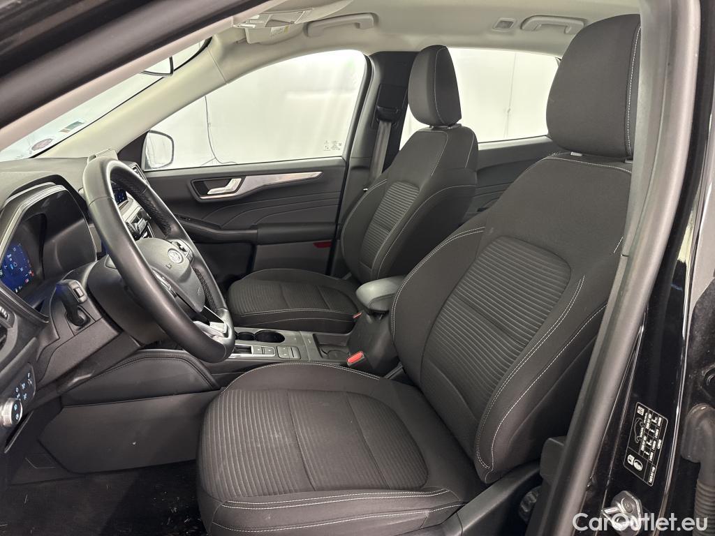 Ford  Kuga FORD  / 2019 / 5P / SUV 2.5 190 hybrid Flexifuel Pshift Titanium #8