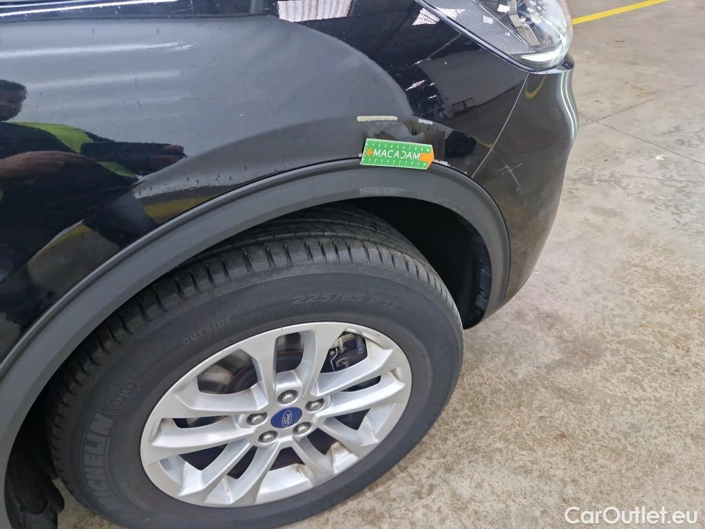 Ford  Kuga  Titanium Plug-In Hybrid 2.5 225CV BVA6 E6dT #47