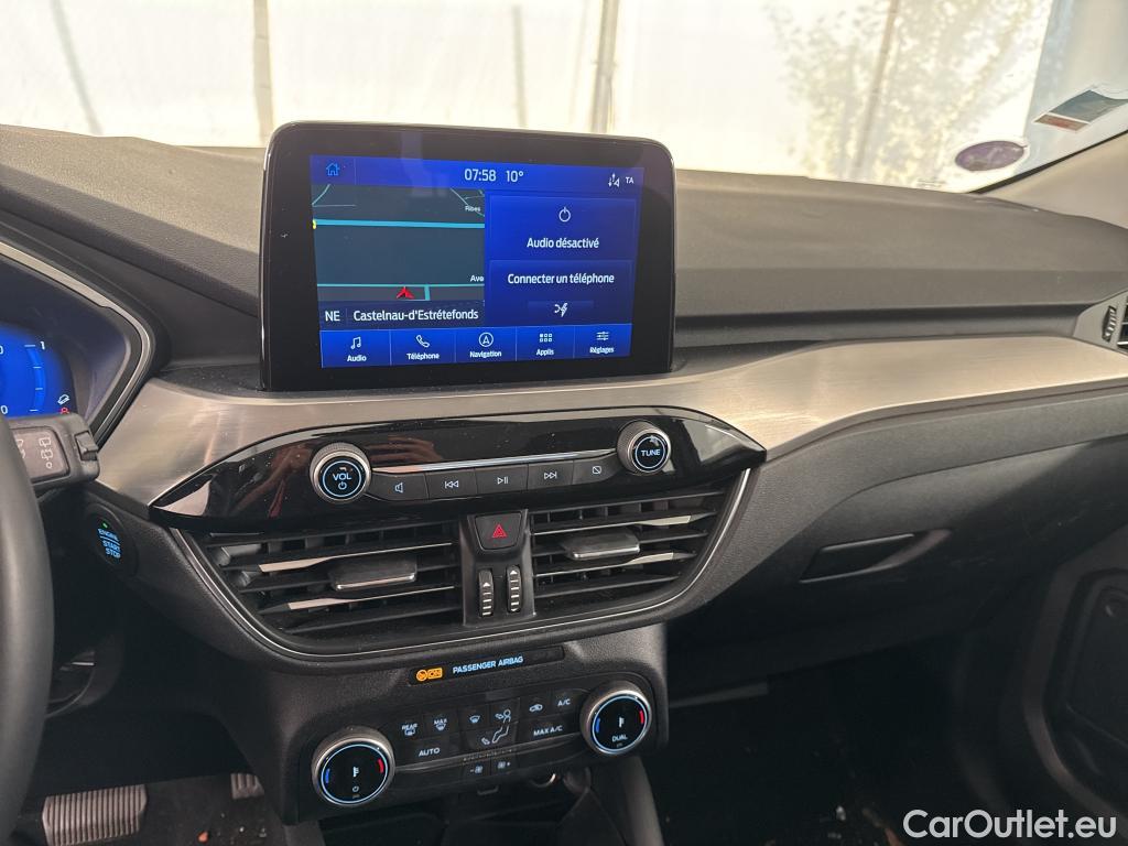 Ford  Kuga FORD  / 2019 / 5P / SUV 2.5 190 hybrid Flexifuel Pshift Titanium #7