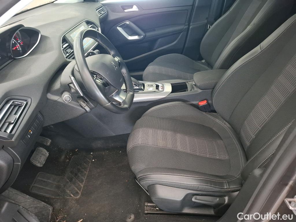 Peugeot  308  Allure Business 1.2 PureTech 130CV BVA8 E6d #8