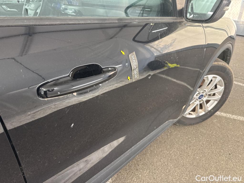 Ford  Kuga FORD  / 2019 / 5P / SUV 2.5 190 hybrid Flexifuel Pshift Titanium #1