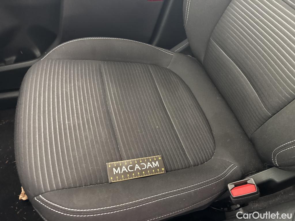 Ford  Kuga FORD  / 2019 / 5P / SUV 2.5 190 hybrid Flexifuel Pshift Titanium #11
