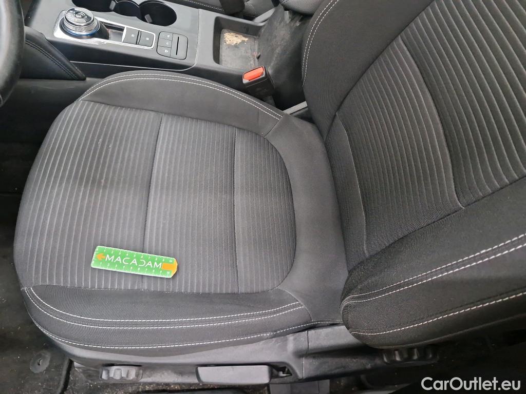 Ford  Kuga  Titanium Plug-In Hybrid 2.5 225CV BVA6 E6dT #37