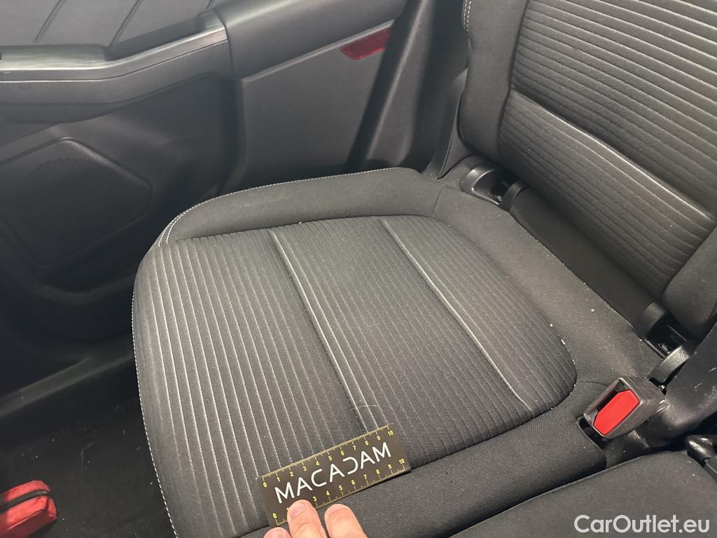 Ford  Kuga FORD  / 2019 / 5P / SUV 2.5 190 hybrid Flexifuel Pshift Titanium #9