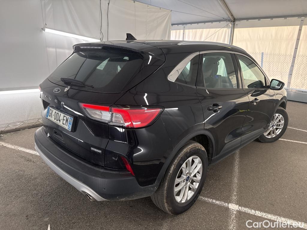 Ford  Kuga FORD  / 2019 / 5P / SUV 2.5 190 hybrid Flexifuel Pshift Titanium #3