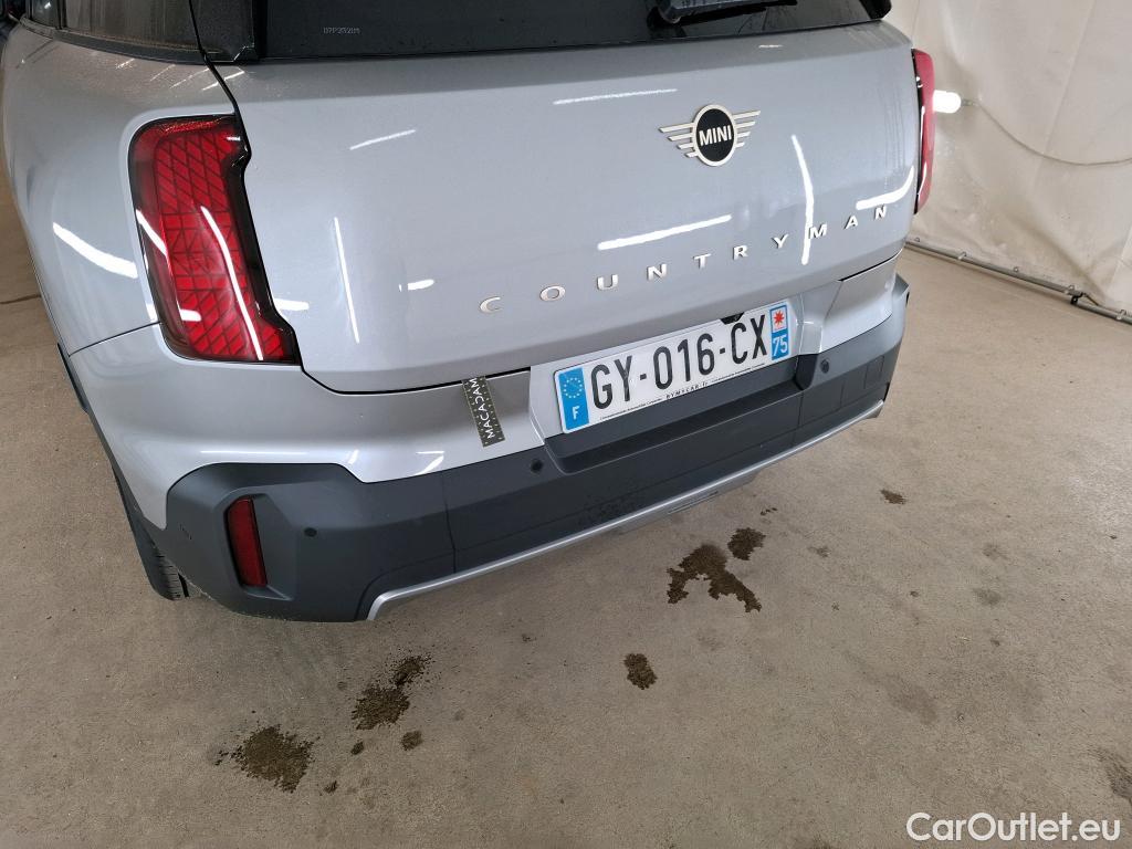 Mini  Countryman MINI  / 2023 / 5P / SUV C 170 ch DKG7 Classic #3