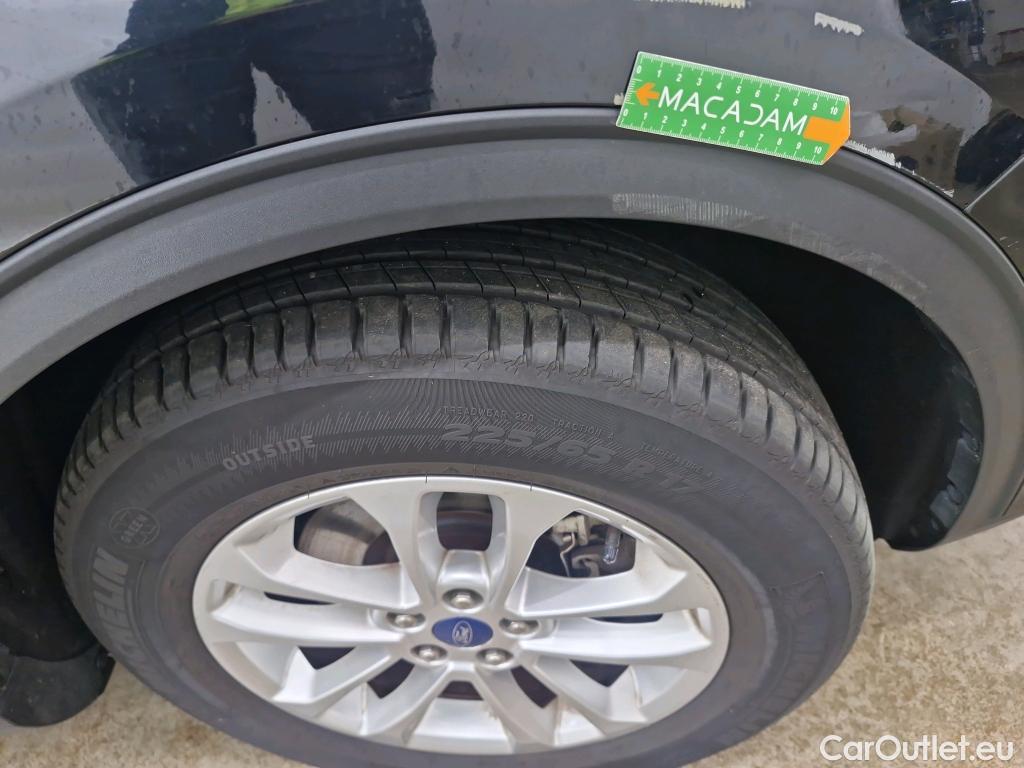 Ford  Kuga  Titanium Plug-In Hybrid 2.5 225CV BVA6 E6dT #46
