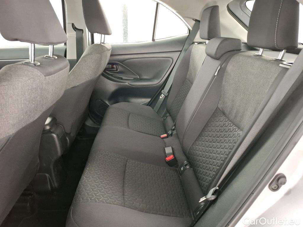 Toyota  Yaris Cross TOYOTA  Hybride / 2021 / 5P / SUV 1.5 HYBRID 116H DYNAMIC BUSINESS BEY AWD #9