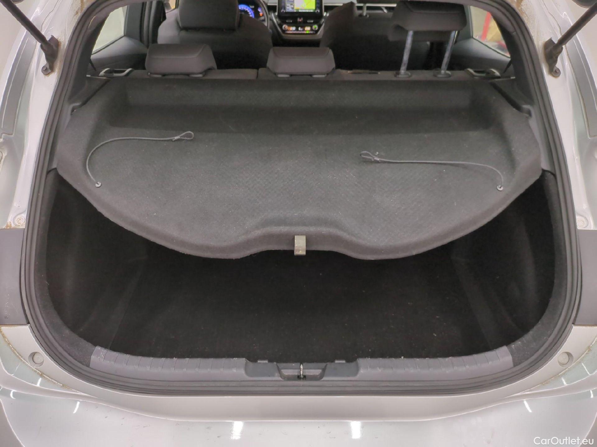Toyota  Corolla TOYOTA  / 2018 / 5P / Berline Hybride 122h Dynamic Business Stage Acad #9