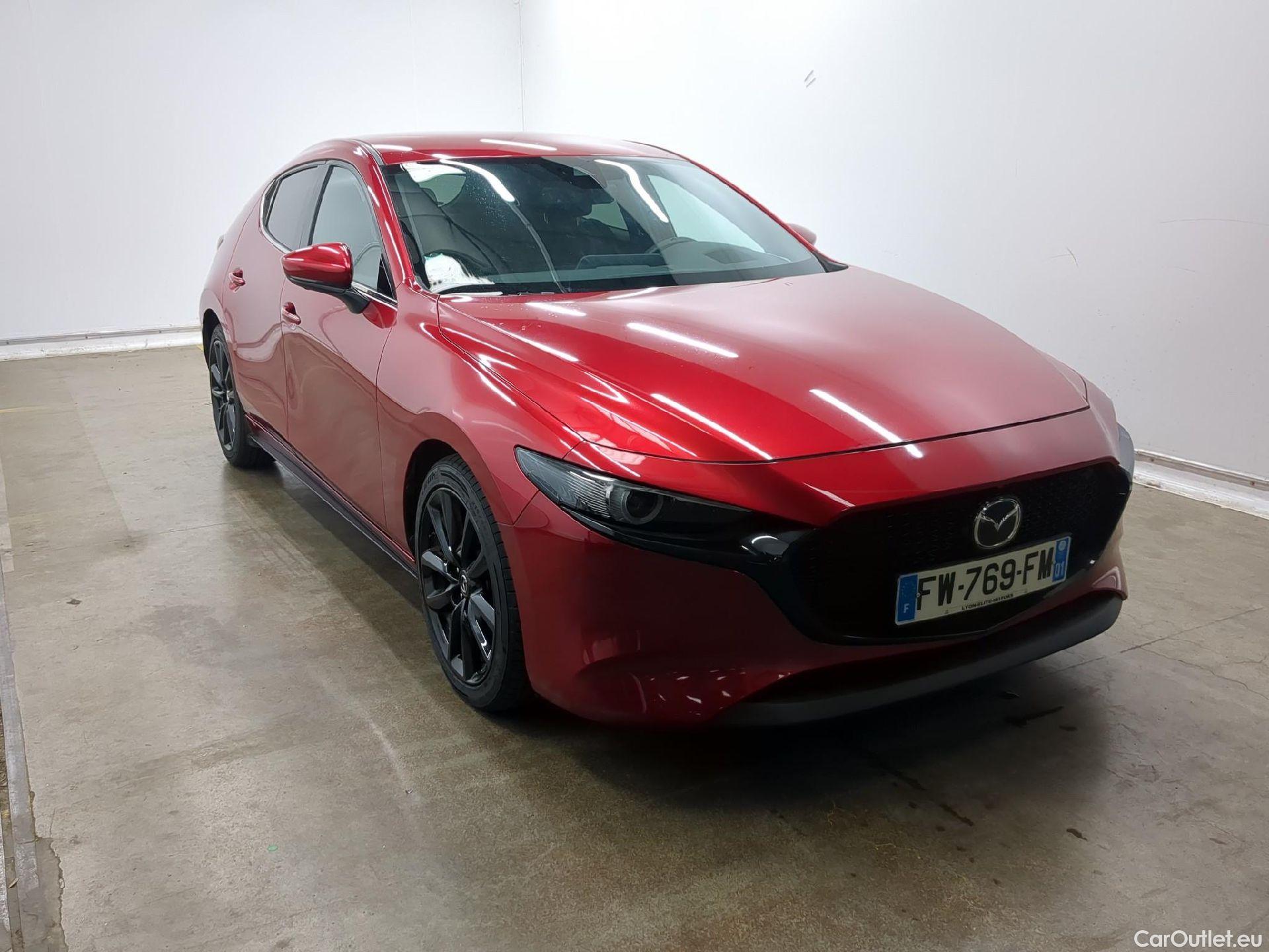 Mazda  3 MAZDA Mazda / 2019 / 5P / Berline Skyactiv-X M-Hybrid 180 Sportline #4