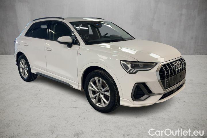 Audi  Q3 Audi  45 TFSI e 245 S tronic S line Plus 5d #4