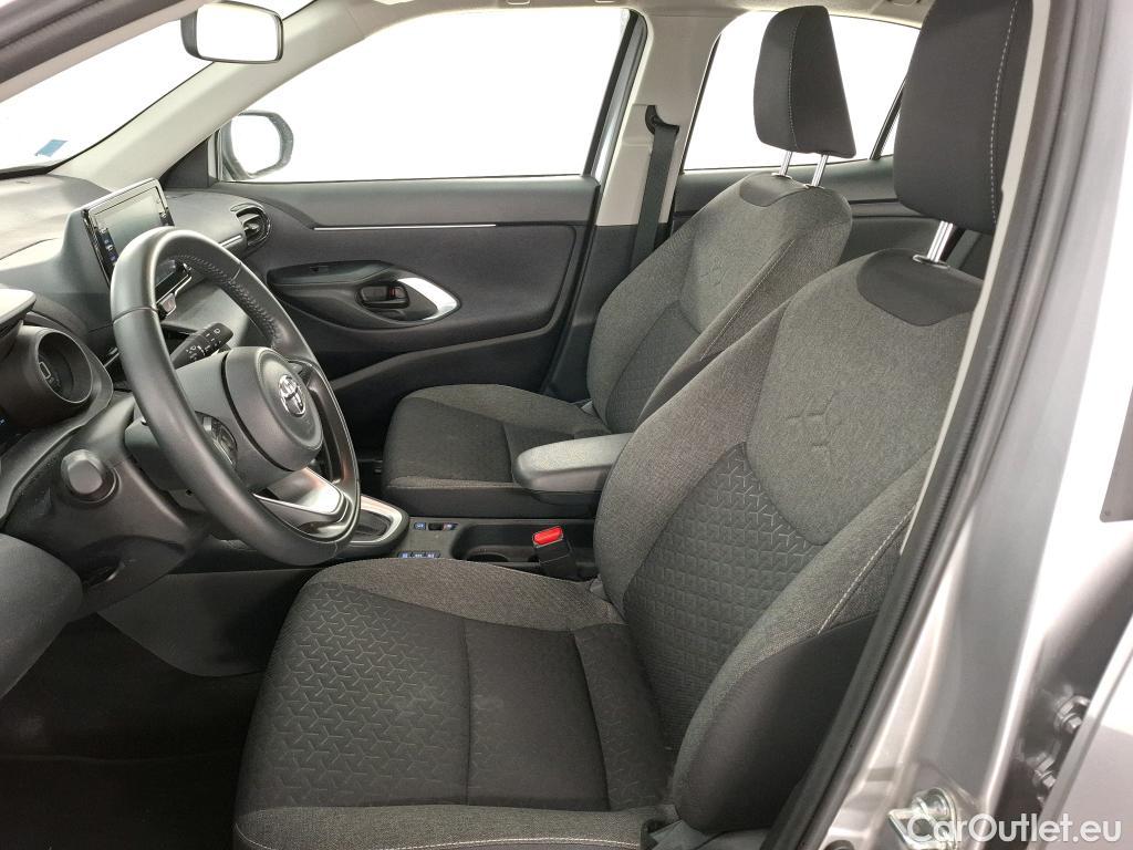 Toyota  Yaris Cross TOYOTA  Hybride / 2021 / 5P / SUV 1.5 HYBRID 116H DYNAMIC BUSINESS BEY AWD #8