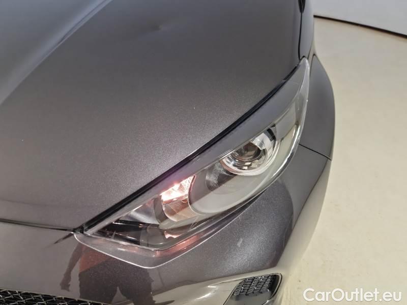 Toyota  Yaris MAZDA MAZDA2 HYBRID / 2024 / 5P / BERLINA FULL HYBRID ELECTRIC 1.5 VVT CENTRE-LINE #24
