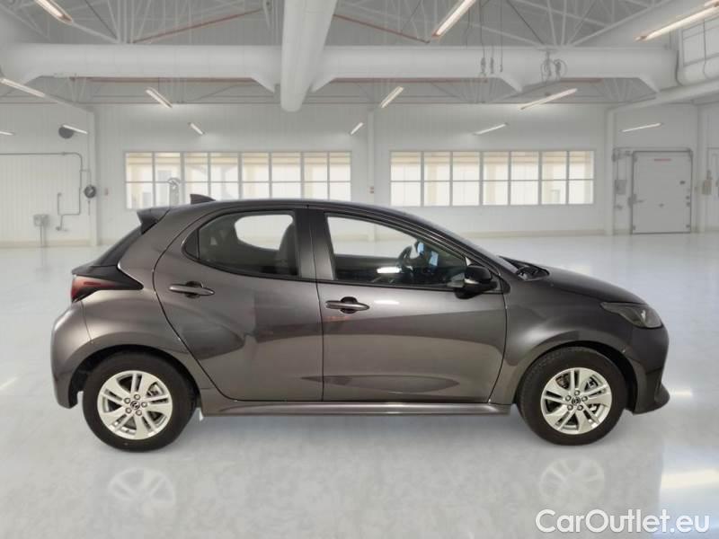 Toyota  Yaris MAZDA MAZDA2 HYBRID / 2024 / 5P / BERLINA FULL HYBRID ELECTRIC 1.5 VVT CENTRE-LINE #7