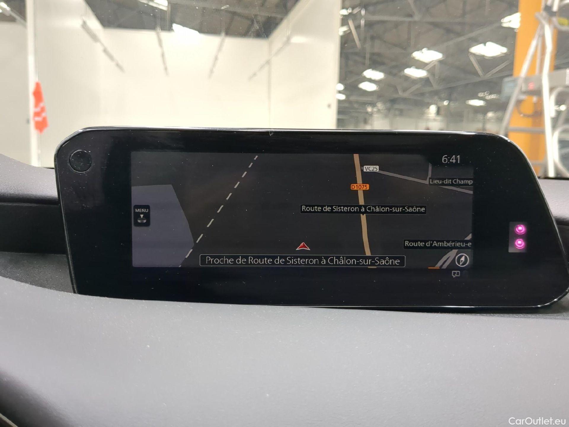 Mazda  3 MAZDA Mazda / 2019 / 5P / Berline Skyactiv-X M-Hybrid 180 Sportline #13