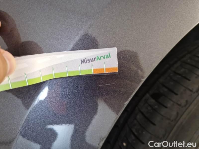 Toyota  Yaris MAZDA MAZDA2 HYBRID / 2024 / 5P / BERLINA FULL HYBRID ELECTRIC 1.5 VVT CENTRE-LINE #36