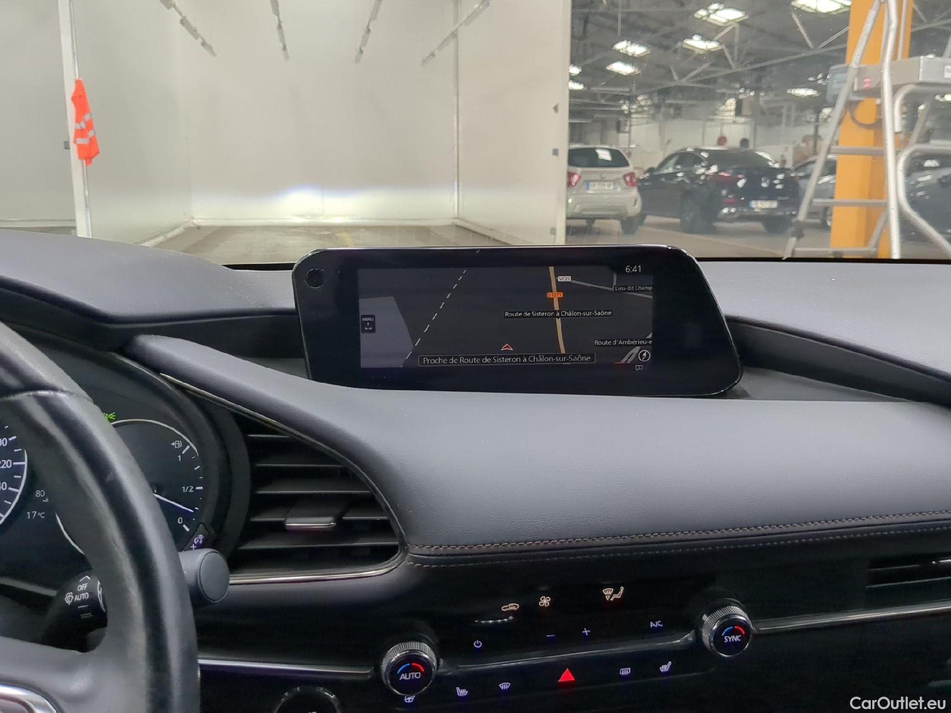 Mazda  3 MAZDA Mazda / 2019 / 5P / Berline Skyactiv-X M-Hybrid 180 Sportline #7