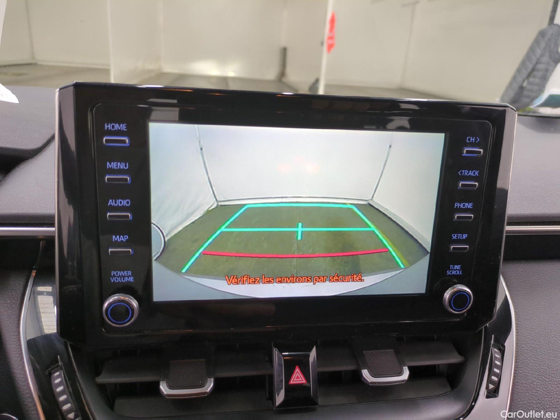 Toyota  Corolla TOYOTA  / 2018 / 5P / Berline Hybride 122h Dynamic Business Stage Acad #13