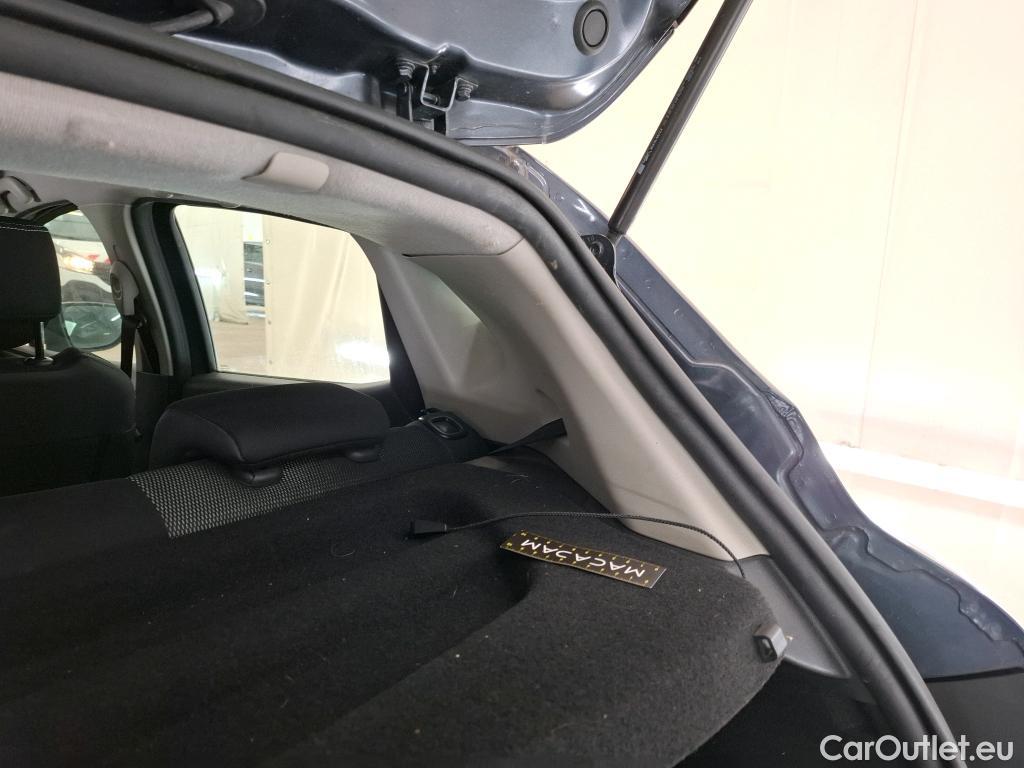 Renault  Clio  IV Business 1.5 dCi 90CV BVM5 E6 #16