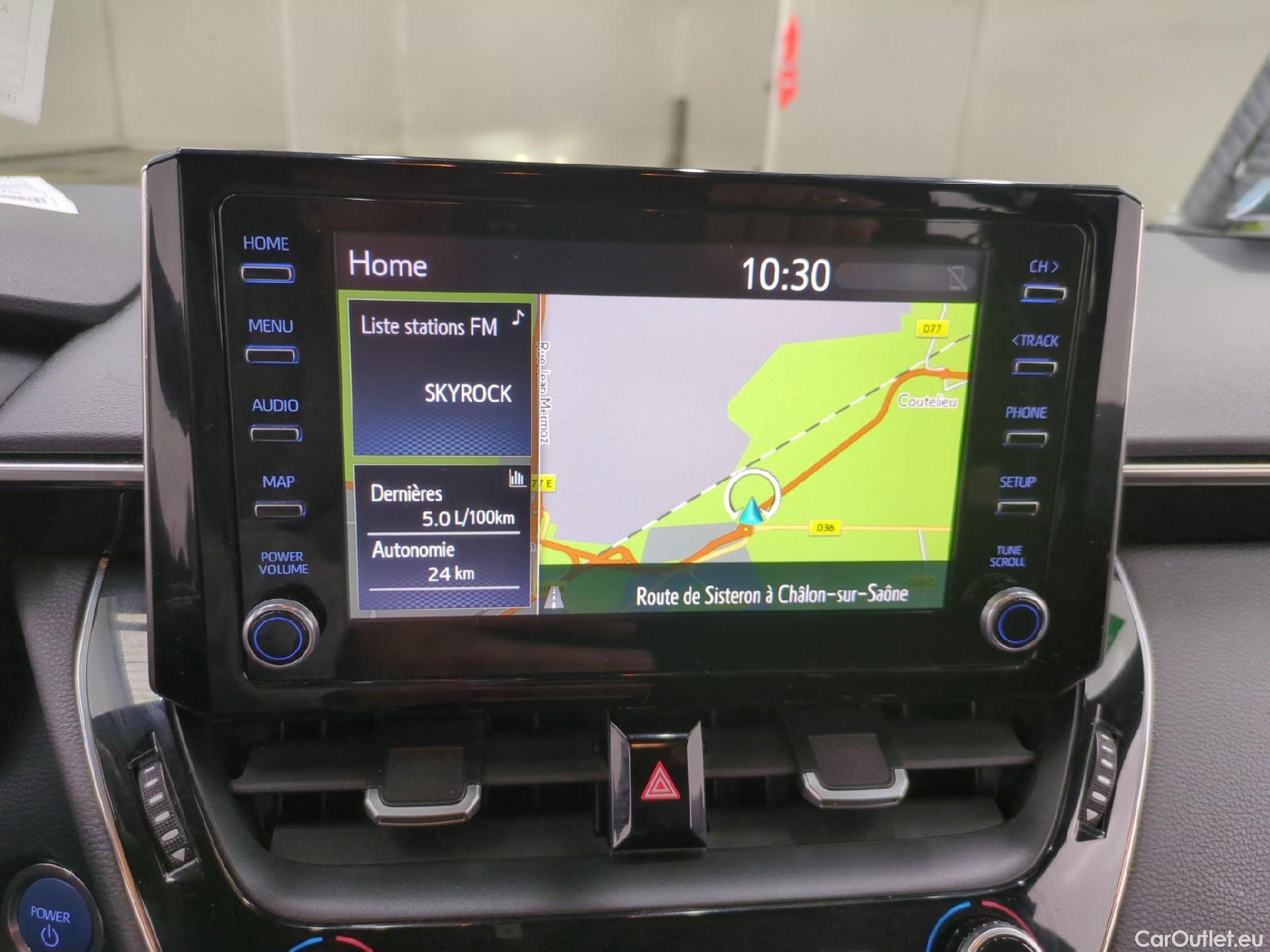 Toyota  Corolla TOYOTA  / 2018 / 5P / Berline Hybride 122h Dynamic Business Stage Acad #12