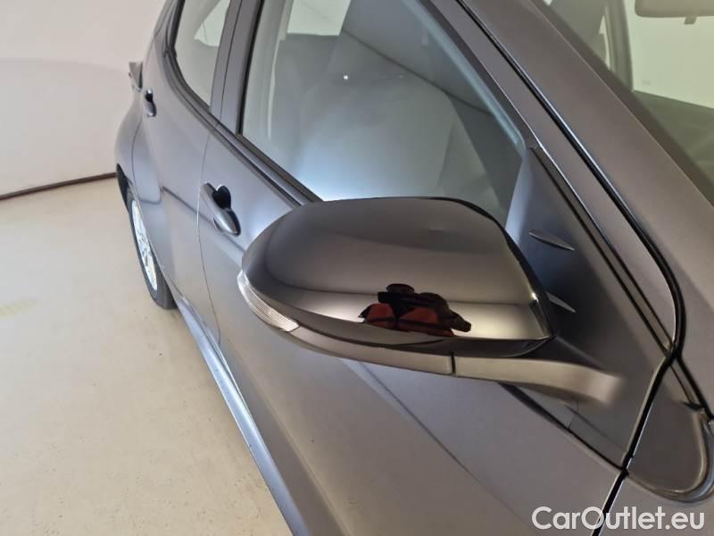 Toyota  Yaris MAZDA MAZDA2 HYBRID / 2024 / 5P / BERLINA FULL HYBRID ELECTRIC 1.5 VVT CENTRE-LINE #44