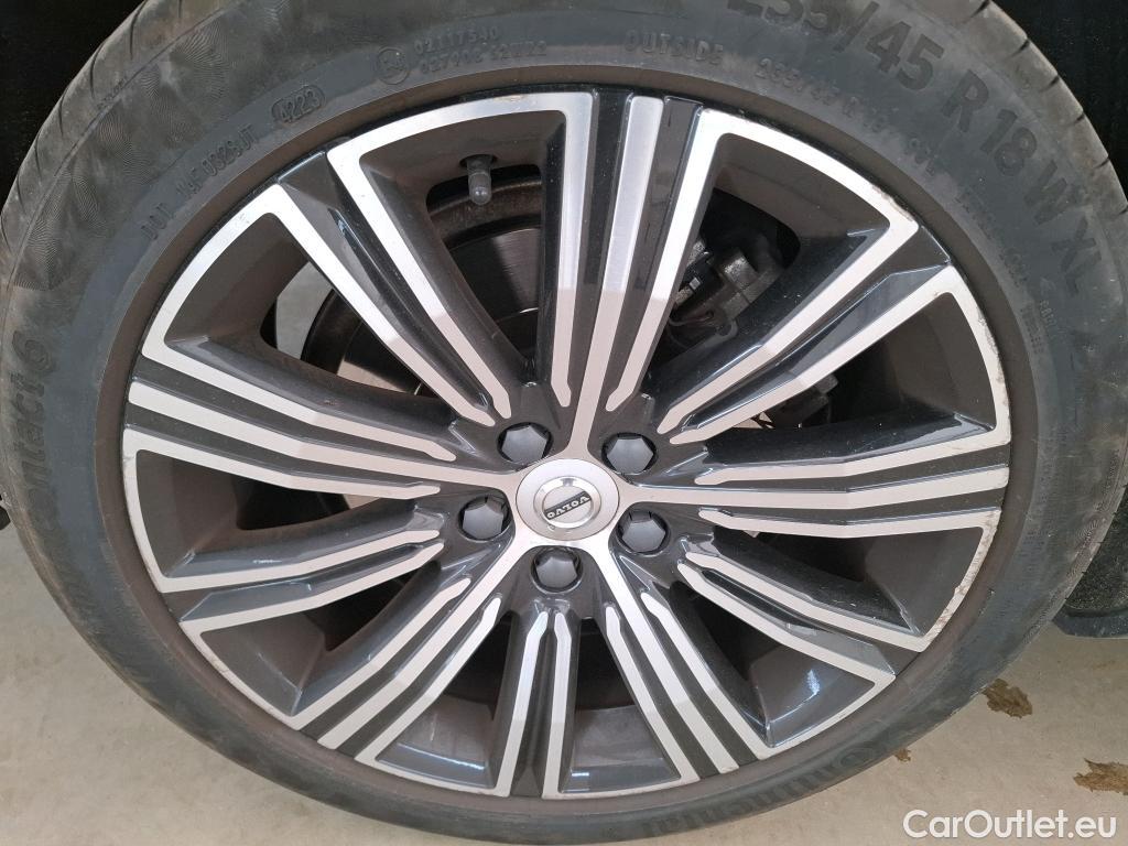 Volvo  S60  Lim. Inscription Recharge Plug-in Hybrid AWD 2.0 T6 BVA8 E6d #29