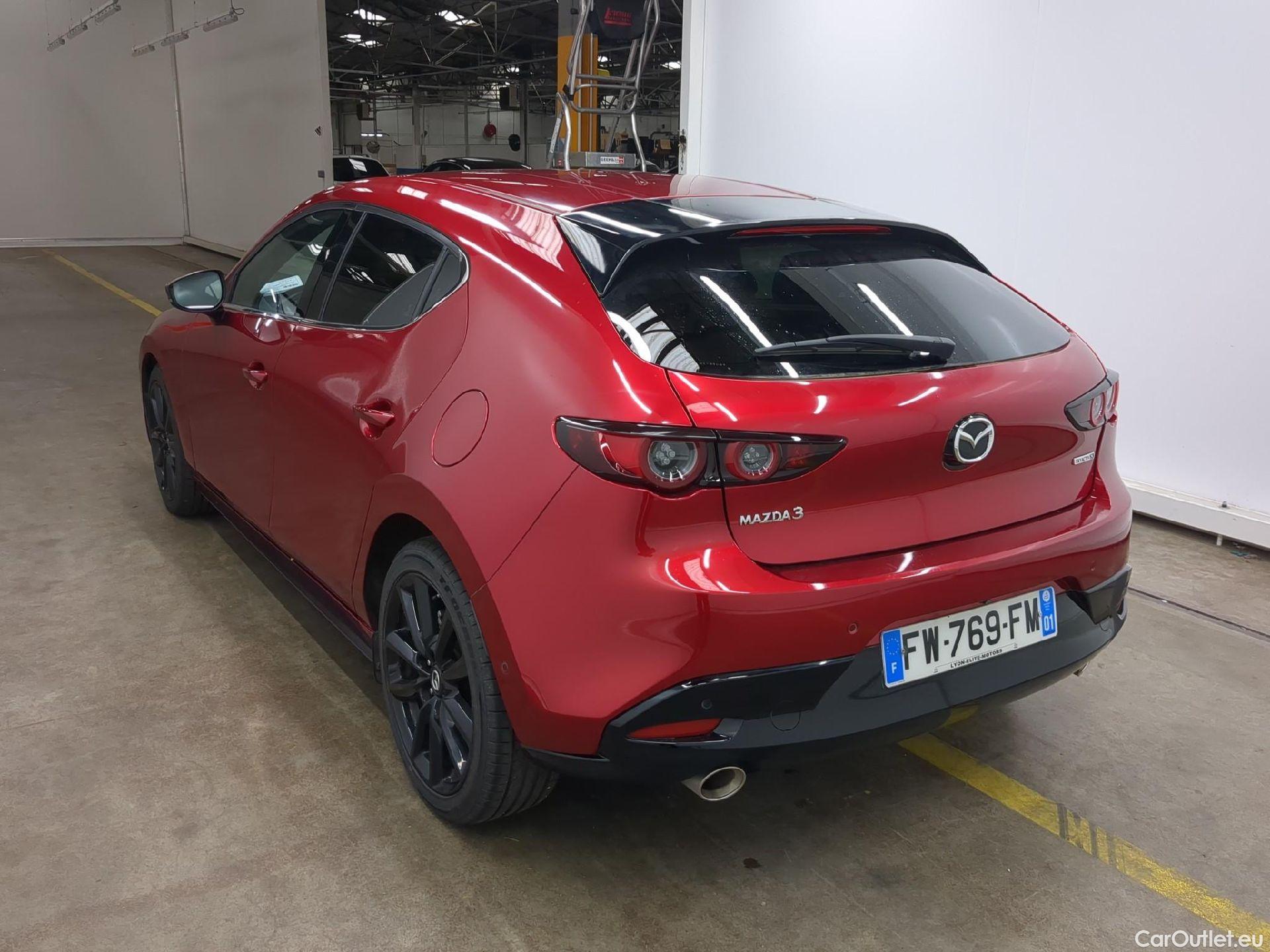 Mazda  3 MAZDA Mazda / 2019 / 5P / Berline Skyactiv-X M-Hybrid 180 Sportline #2