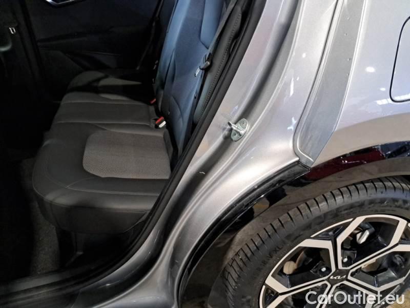 KIA  Niro KIA  / 2022 / 5P / BERLINA 1.6 HEV GDI STYLE DCT #76