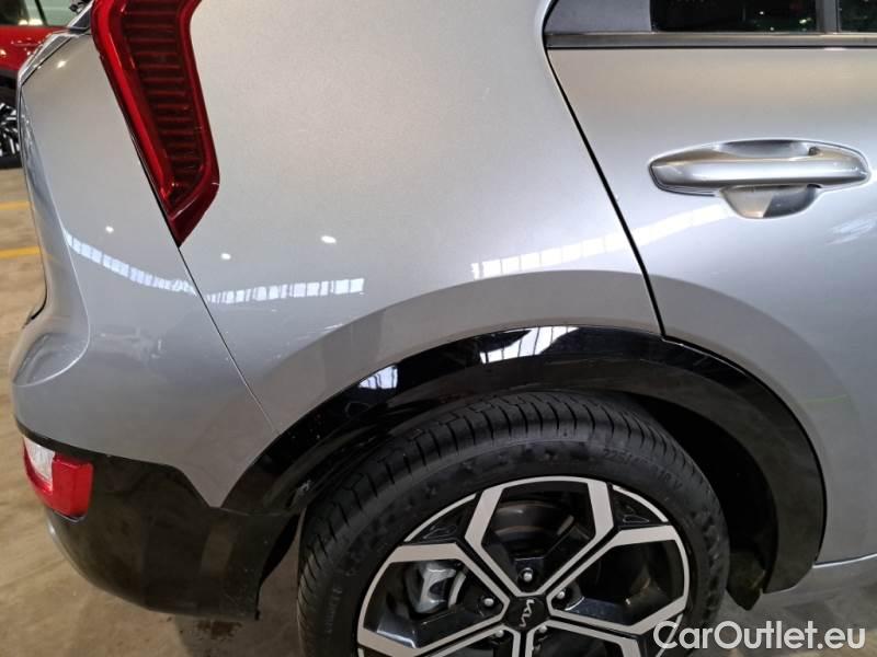 KIA  Niro KIA  / 2022 / 5P / BERLINA 1.6 HEV GDI STYLE DCT #43