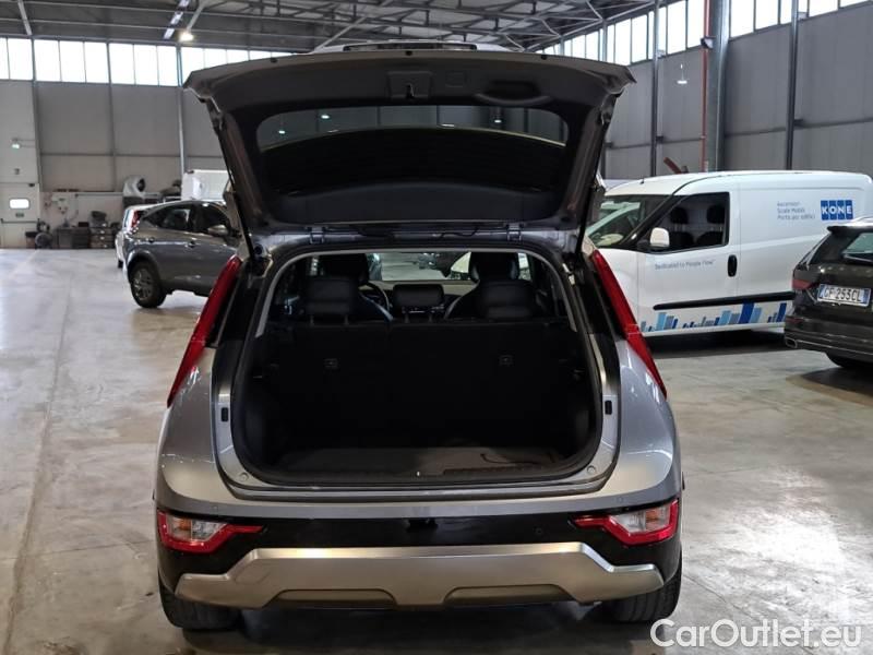 KIA  Niro KIA  / 2022 / 5P / BERLINA 1.6 HEV GDI STYLE DCT #5