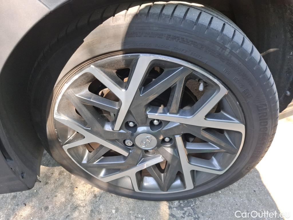 Hyundai  Konna Kona Executive Hybrid 2WD 1.6 GDI 140CV BVA6 E6d #17