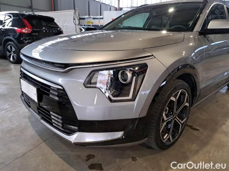KIA  Niro KIA  / 2022 / 5P / BERLINA 1.6 HEV GDI STYLE DCT #24