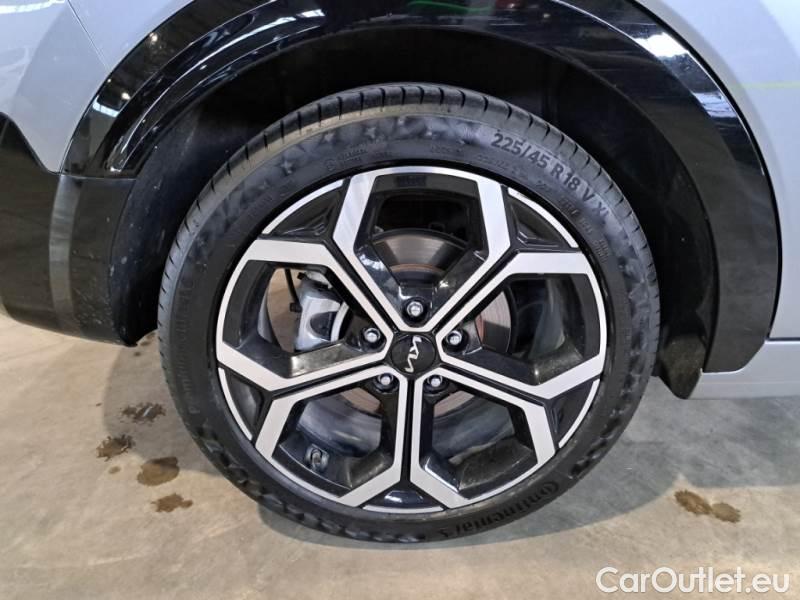 KIA  Niro KIA  / 2022 / 5P / BERLINA 1.6 HEV GDI STYLE DCT #63