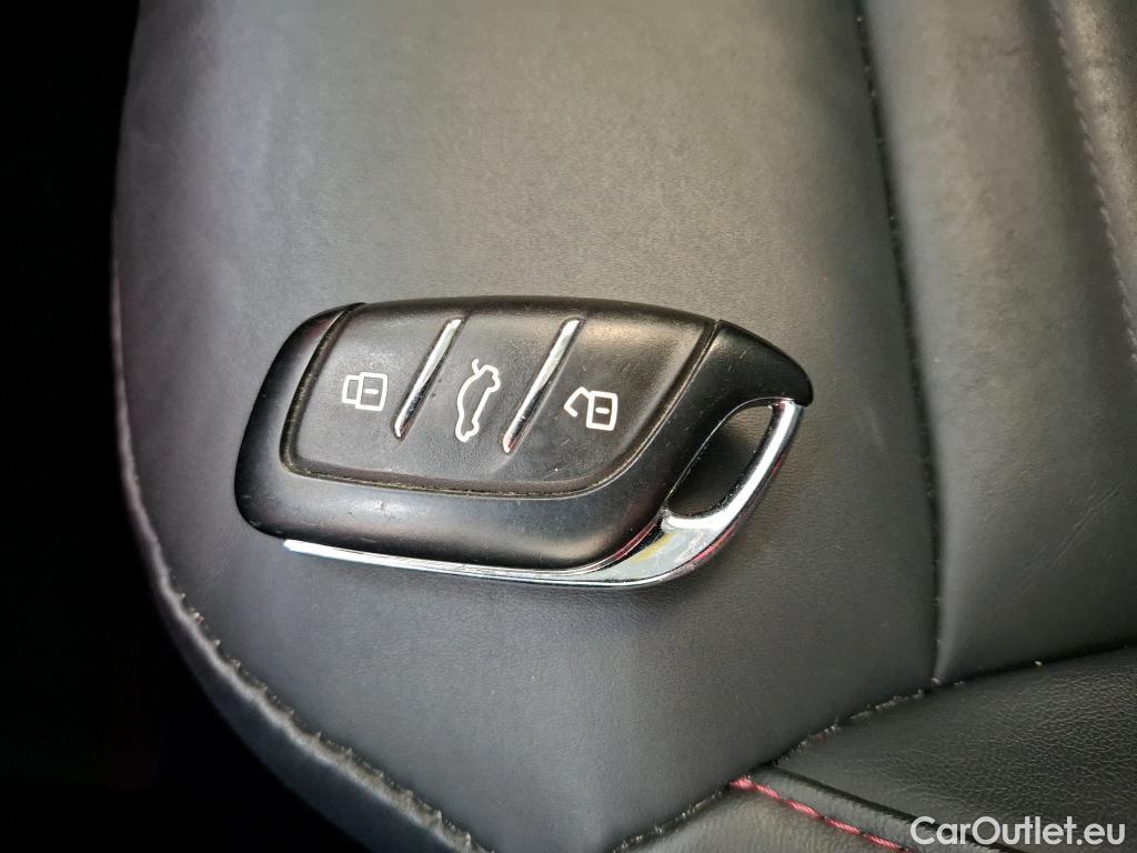 MG  EHS MG  / 2021 / 5P / SUV 1.5T GDI PHEV Luxe Auto OPERATION STOCK #12