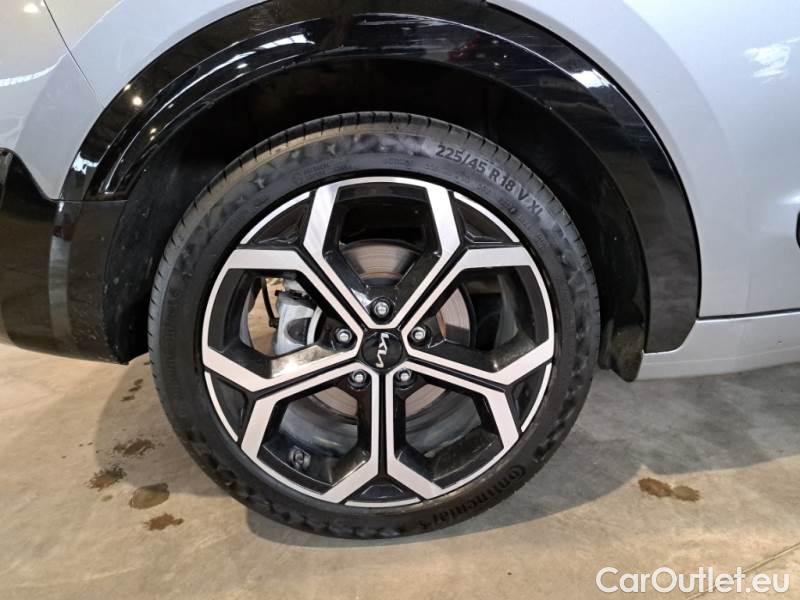 KIA  Niro KIA  / 2022 / 5P / BERLINA 1.6 HEV GDI STYLE DCT #18