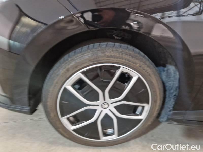 MG  4 MG MG / 2022 / 5P / BERLINA LUXURY 6 KWH #20