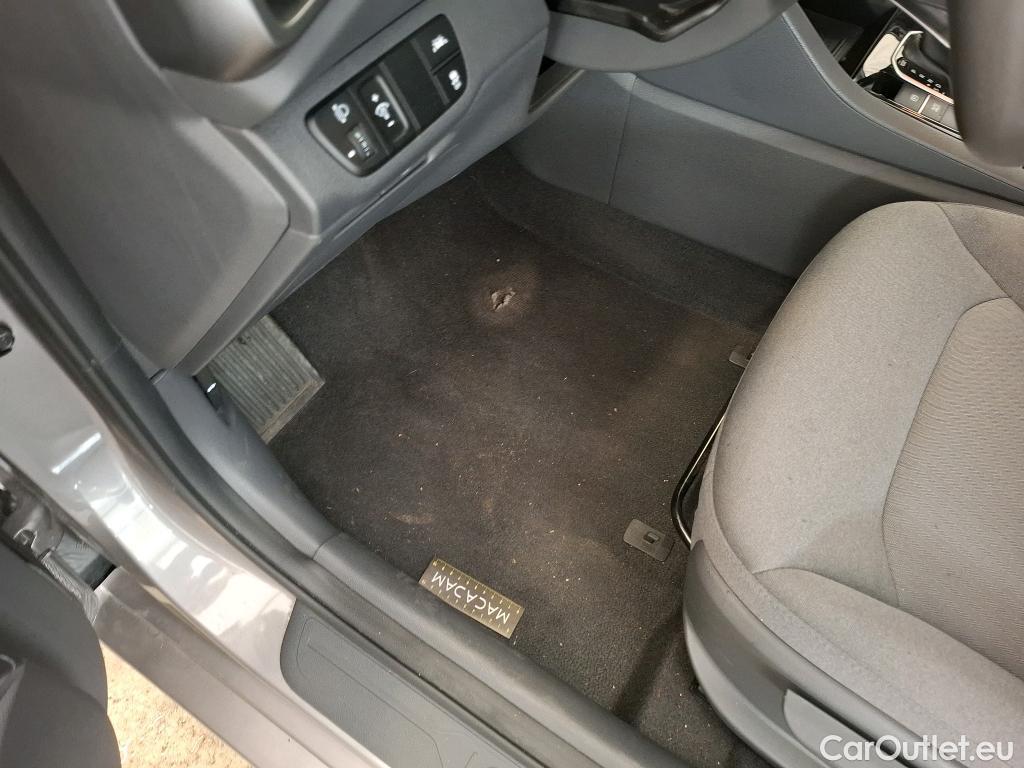 Hyundai   Ioniq Ioniq Business Hybrid 1.6 GDI 140CV BVA6 E6dT #33