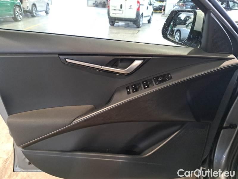 KIA  Niro KIA  / 2022 / 5P / BERLINA 1.6 HEV GDI STYLE DCT #74