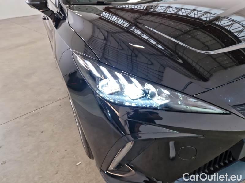 MG  4 MG MG / 2022 / 5P / BERLINA LUXURY 6 KWH #26