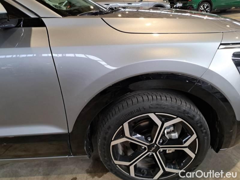 KIA  Niro KIA  / 2022 / 5P / BERLINA 1.6 HEV GDI STYLE DCT #31