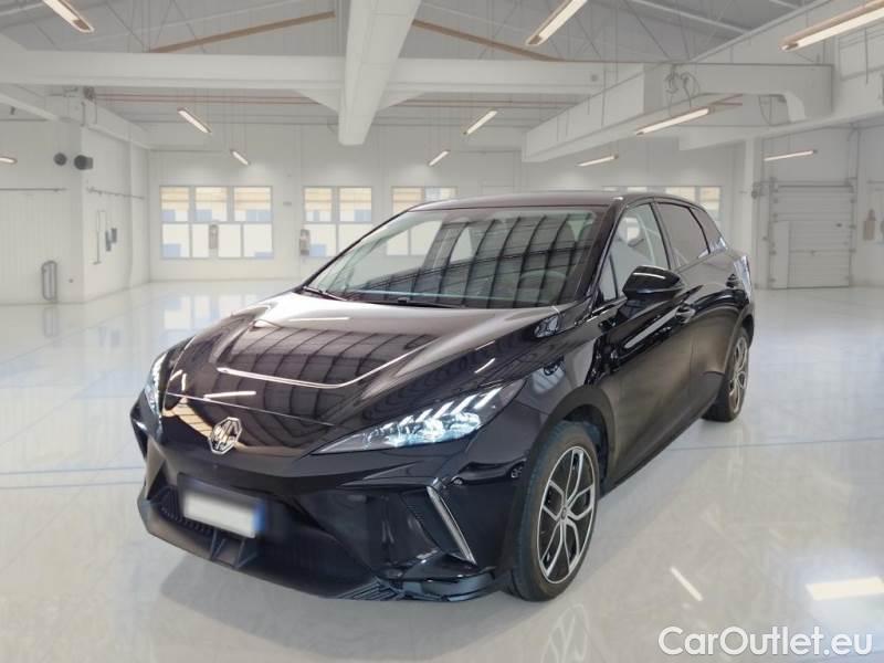 MG  4 MG MG / 2022 / 5P / BERLINA LUXURY 6 KWH #1