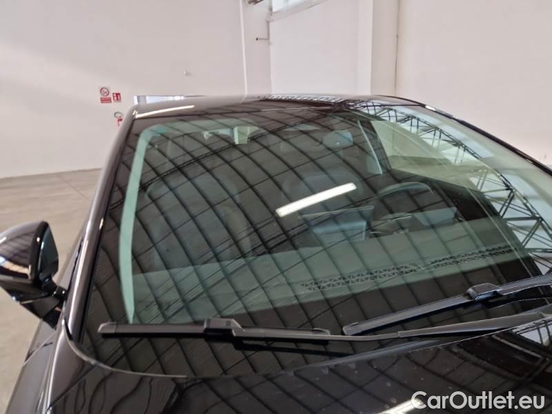 MG  4 MG MG / 2022 / 5P / BERLINA LUXURY 6 KWH #28