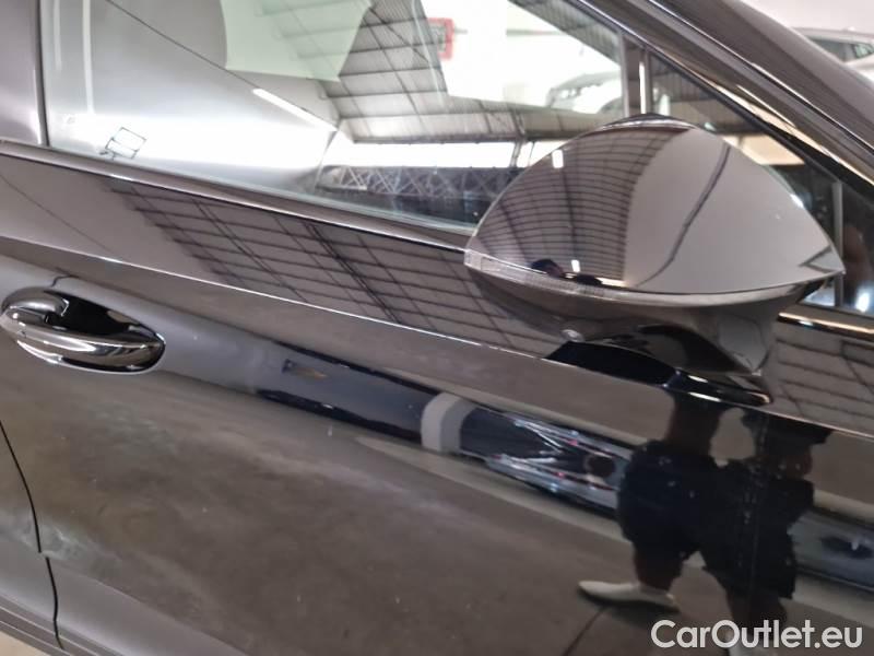 MG  4 MG MG / 2022 / 5P / BERLINA LUXURY 6 KWH #30