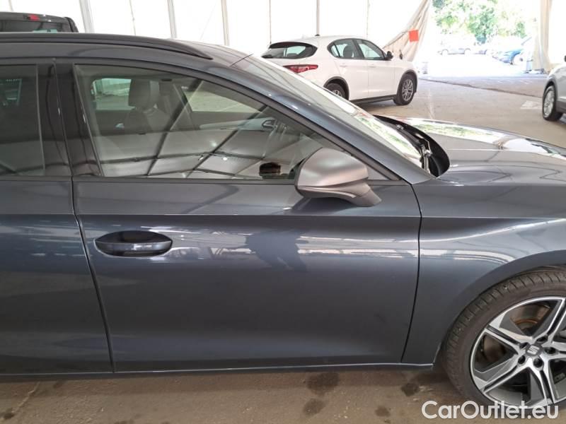 Seat  Leon SEAT  SPORTSTOURER / 2020 / 5P / STATION WAGON 1.4 E-HYBRID 150KW FR DSG #42