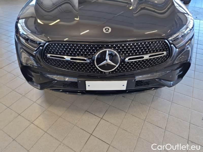 Mercedes  GLC MERCEDES-BENZ  / 2022 / 5P / SUV  300E 4M PLUG-IN HYB. AMG PREMIUM #25