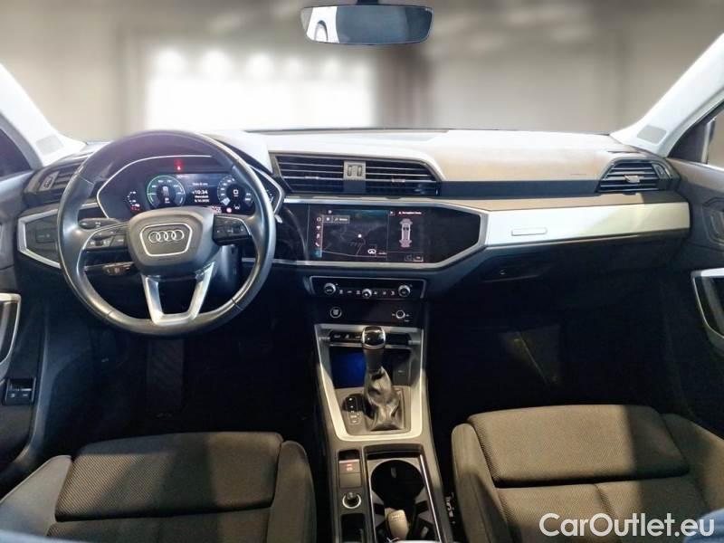 Audi  Q3 AUDI  / 2018 / 5P / SUV 45 TFSI E S TRONIC S LINE EDITION #3