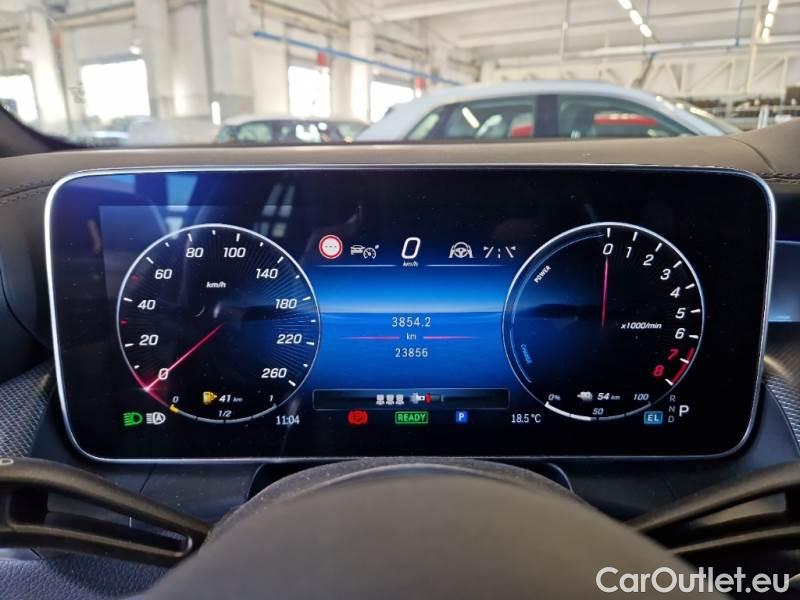 Mercedes  GLC MERCEDES-BENZ  / 2022 / 5P / SUV  300E 4M PLUG-IN HYB. AMG PREMIUM #4