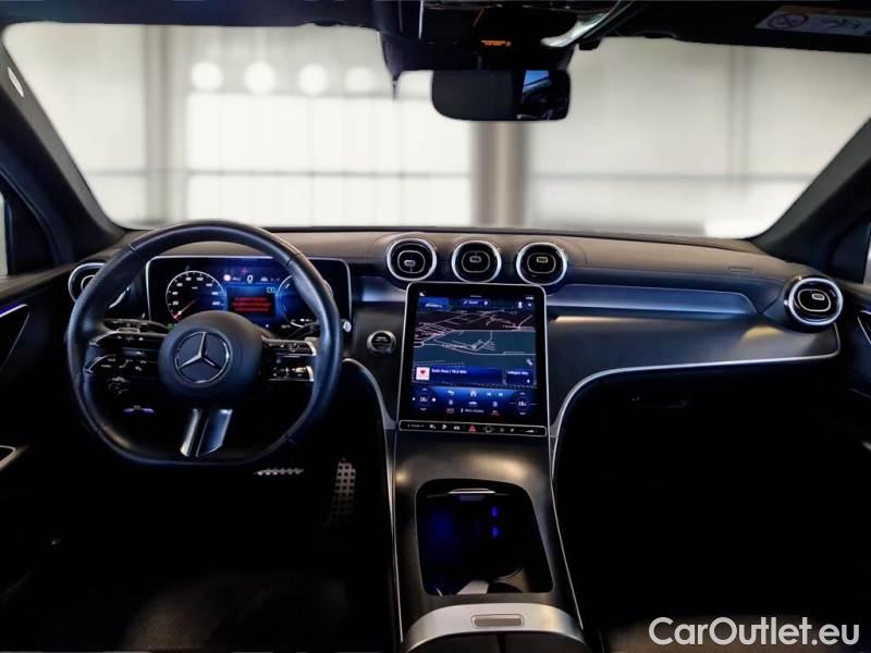 Mercedes  GLC MERCEDES-BENZ  / 2022 / 5P / SUV  300E 4M PLUG-IN HYB. AMG PREMIUM #3